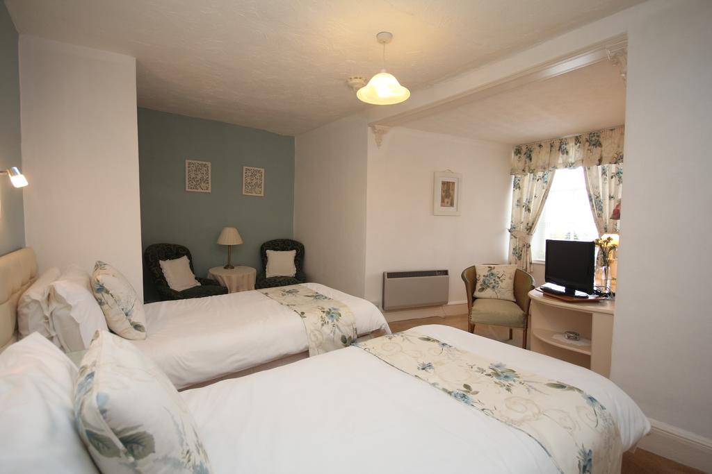 Alcombe House Hotel Minehead Room photo